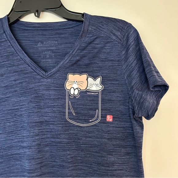 Women’s Quick Dry Cat Pocket Tee - Picture 9 of 10